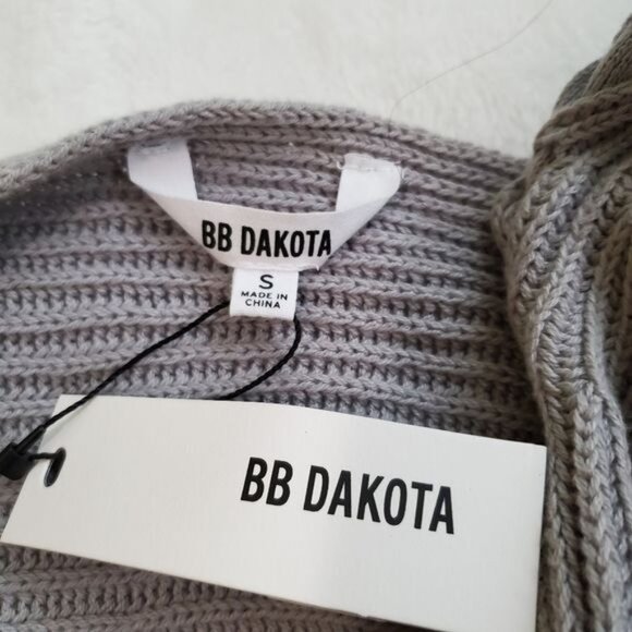 BB Dakota Stone Grey Knit Sweater With Braided Sleeve Detail Size small womens - Picture 3 of 11
